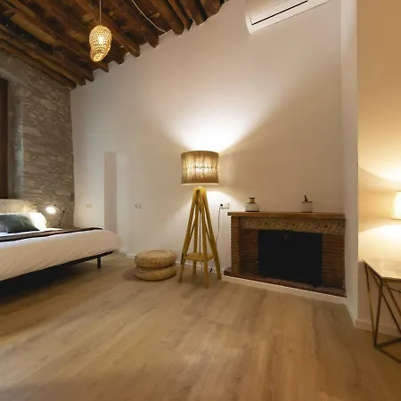 Bravissimo Bali, Beautiful 2 Bedroom * Girona